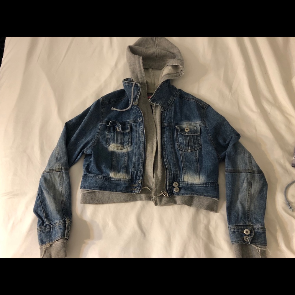 Vintage jean jacket with jersey